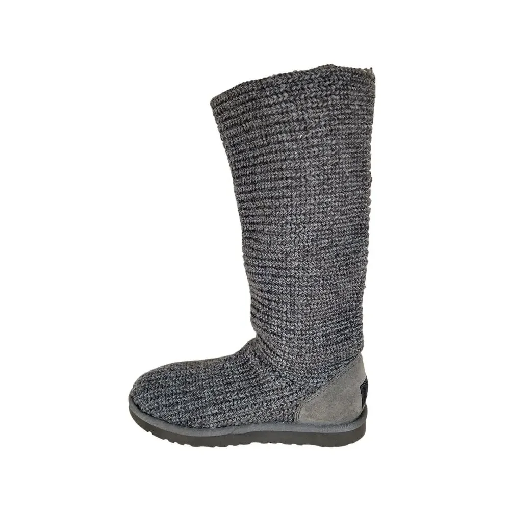 UGG Australia - Classic Cardy - Boots - Gray - Women's - 6 - S/N 5819